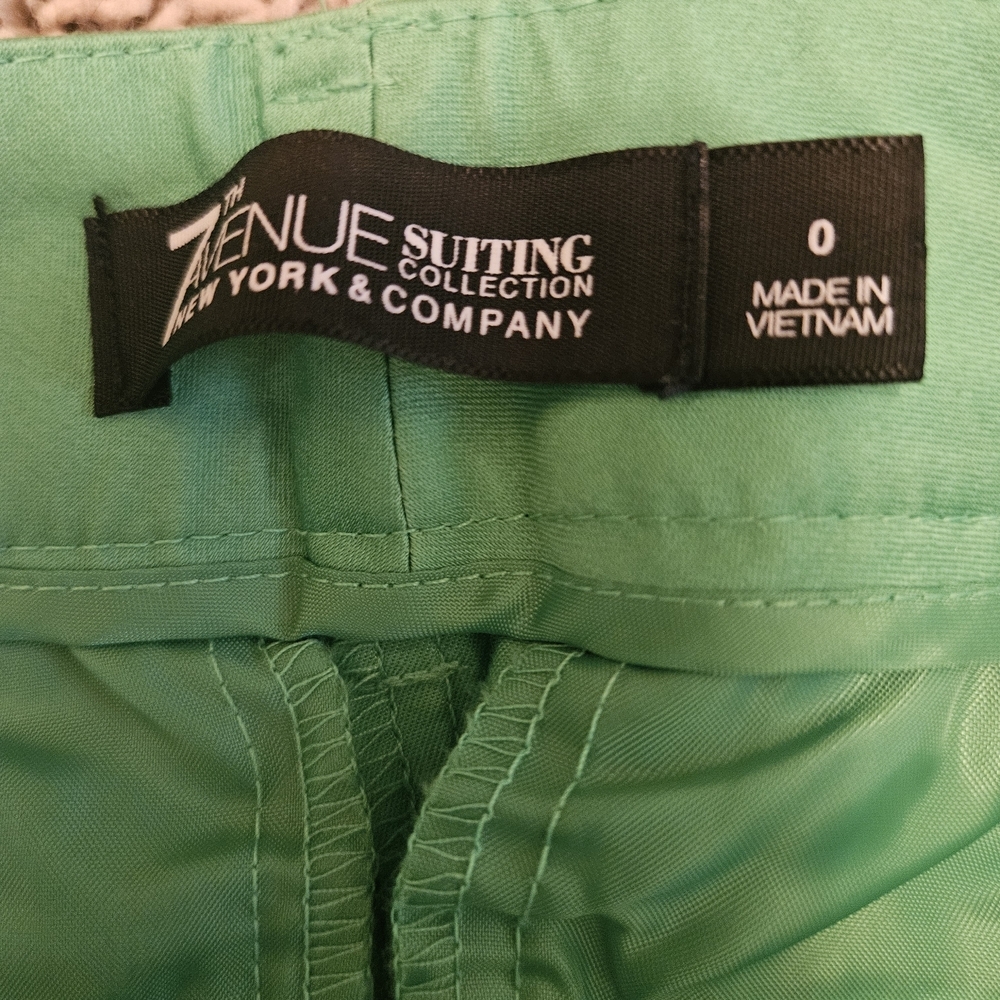 New York & Company Green Ankle Pants - Picture 6 of 8